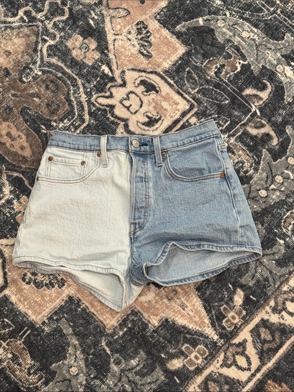 Two-Tone Levi’s High Rise Jean Shorts
